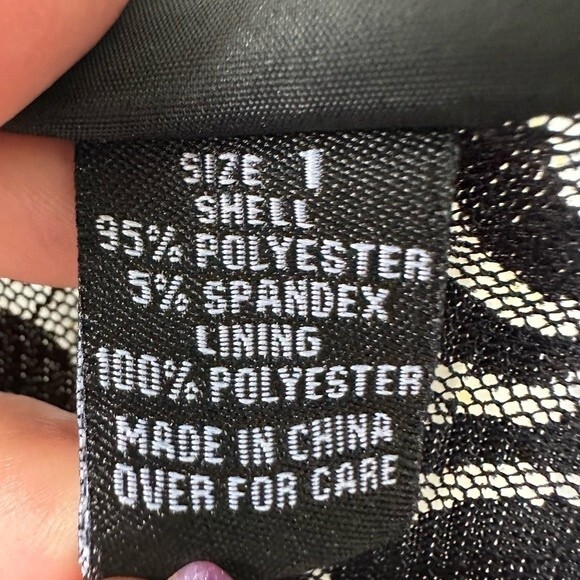 Torrid Black Sheer Lace Smocked Waist Pullover Lagenlook Edgy Goth Blouse Top 1X - Picture 5 of 5